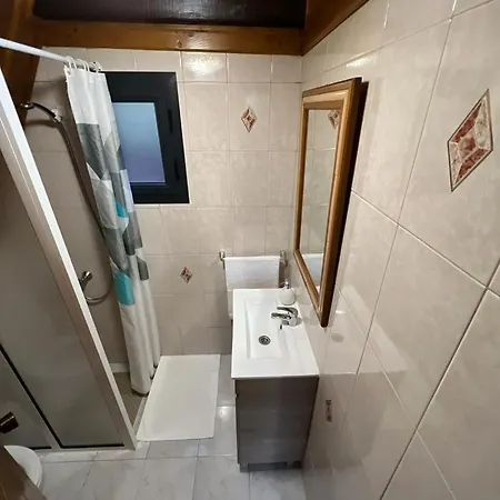 Chalet Abrigo Da Serra- Nature Trails Santana (Madeira)